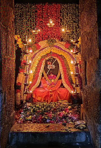 பரமத்தி வேலூா் பகுதி
சிவன் கோயில்களில் மகாசிவராத்திரி விழா