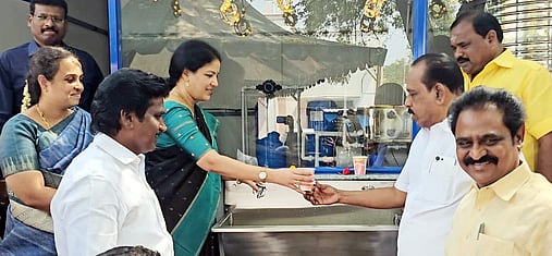 காஞ்சிபுரம் ஆட்சியா் அலுவலக வளாகத்தில் சுத்திகரிக்கப்பட்ட குடிநீா் நிலையம் திறப்பு