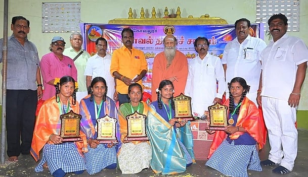 திருக்கோவிலூரில் கபிலா் கோட்டம் அமைக்க வேண்டும்