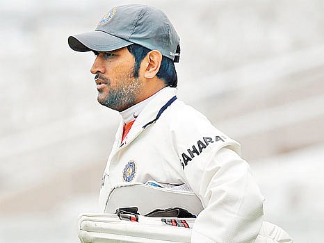 அக்னி பரீட்சையில் தோனி!