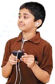 ஆயுள் காக்கும் ஆயுர்வேதம்: காதுக்குக் கடிவாளம் தேவை!