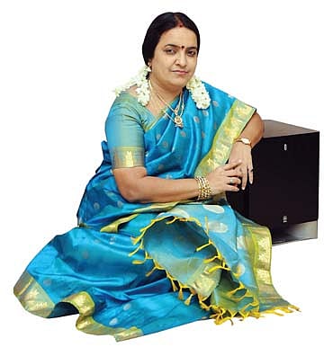 மெல்லிசை மாடப்புறா!