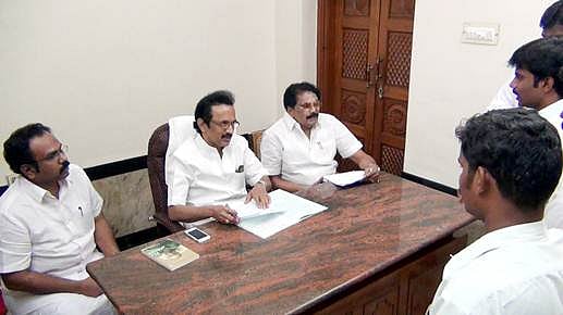 திமுக இளைஞரணி நிர்வாகிகளின் செயல்பாடுகள் குறித்து மு.க.ஸ்டாலின் ஆய்வு