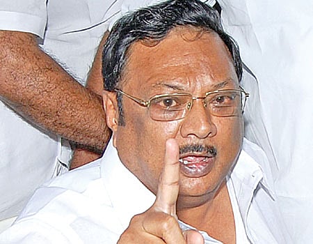 அத்தைக்கு மீசை முளைத்தால் சித்தப்பா ஆகுமா: உங்கள் கணிப்பை மீறி திமுக வெற்றி பெற்றால்...? என்ற கேள்விக்கு அழகிரி பதில்