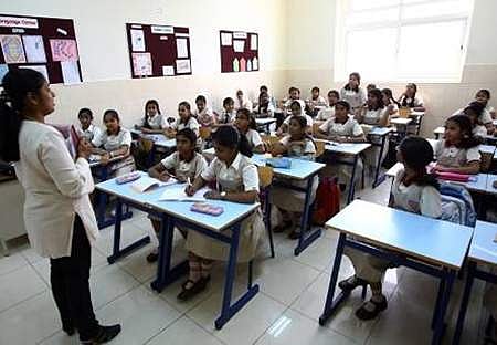 8 ஆயிரம் ஆசிரியர் பணியிடம் அறிவிப்பு: ஆன்லைனில் விண்ணப்பிக்க அழைப்பு