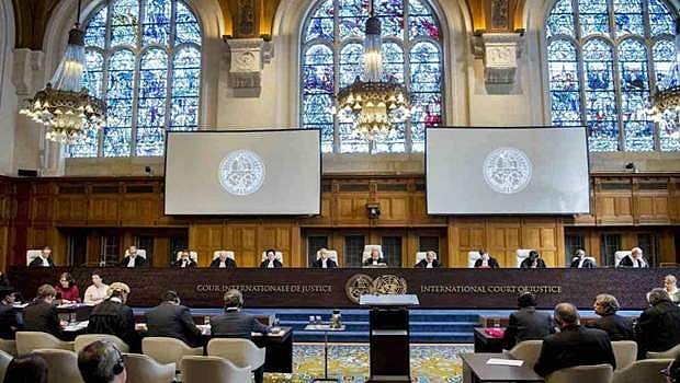 சர்வதேச சட்டத்தின் இயல்பும் - அடிப்படையும்