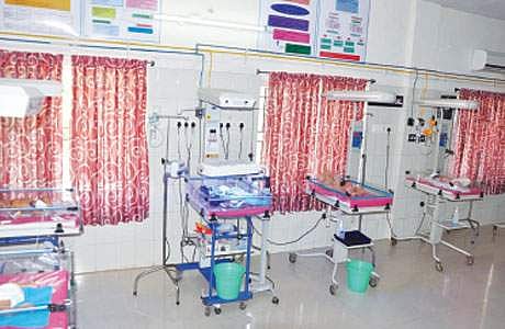 திண்டுக்கல் அரசு மருத்துவமனையில் வெப்பத்தில் வெந்து நோவும் பச்சிளம் குழந்தைகள்!