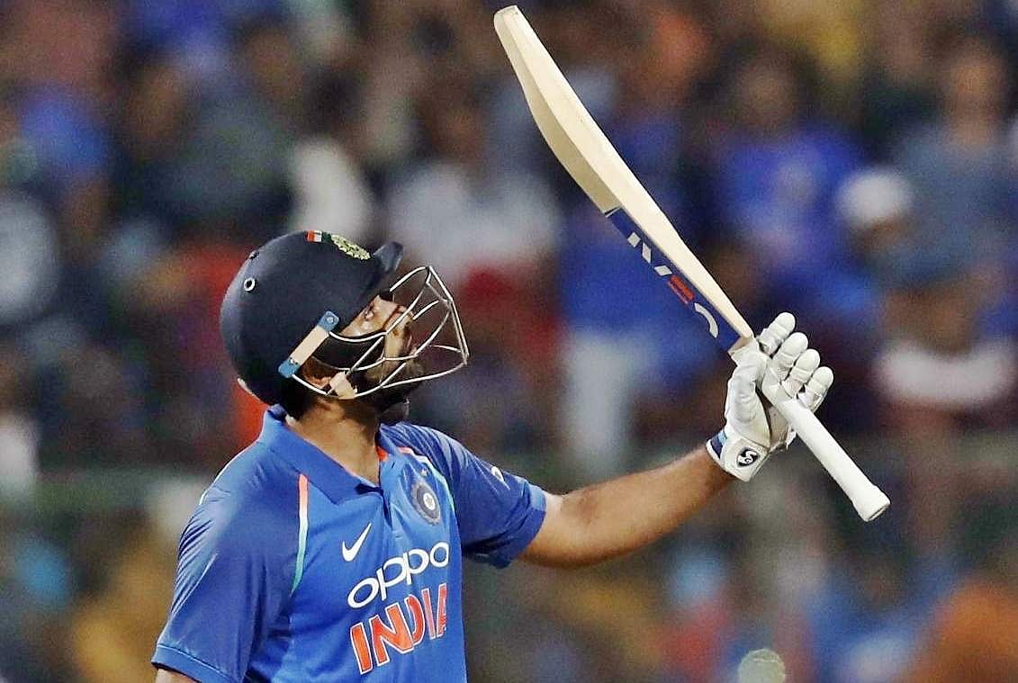 ஆஸி.,க்கு எதிராக 50 சிக்ஸர்களை பறக்கவிட்டு ரோஹித் சாதனை!