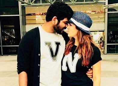 விக்னேஷ் சிவனுடன் காதலர் தினம் கொண்டாடிய புகைப்படத்தை ட்விட்டர் பக்கத்தில் பதிவேற்றிய நயன்தாரா!