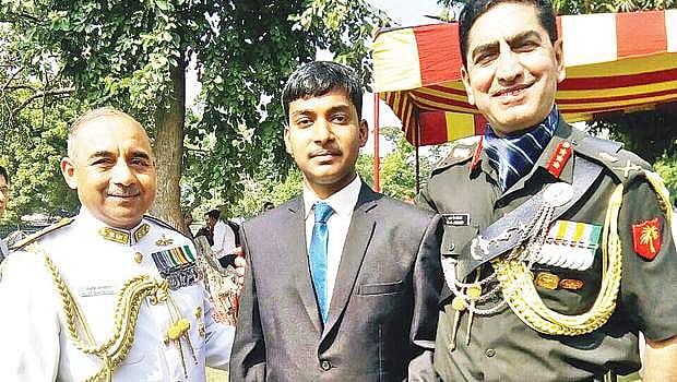 பதினேழு வயது தமிழக மாணவருக்கு பத்மஸ்ரீ...!