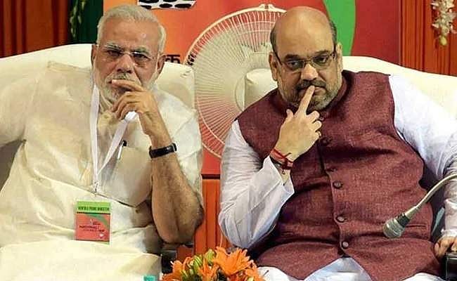 எடியூரப்பாவுக்கு 52.. பட்னவீஸ்ஸுக்கு 78: அரைகுறை ஆட்சியில் பாஜகவின் தனிப்பெரும் சாதனை!