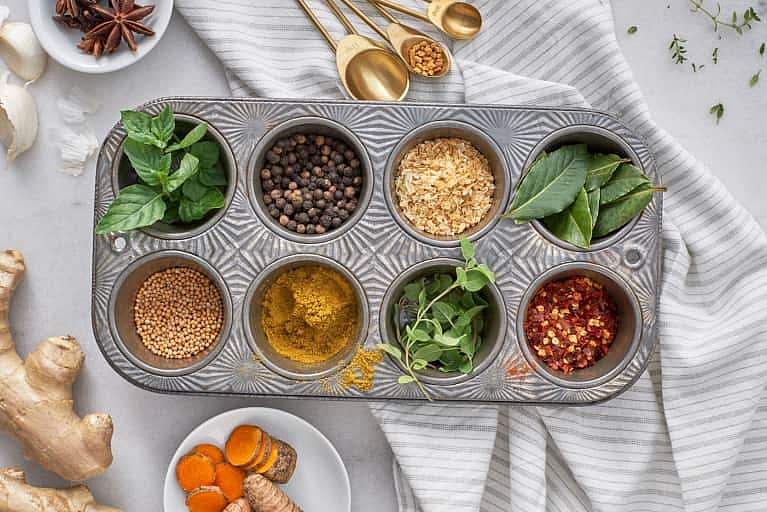 கசப்பான விஷயங்கள்தான் இனிப்பானவை! வரமளிக்கும் வெந்தயத்தின் 5 பலன்கள்!