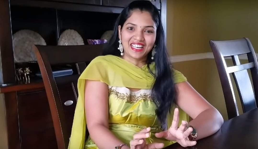 ‘ப்ரியமீனா மனோகரன்’ யூடியூப் வருமானத்தை சப்ஸ்கிரைபர்களுக்கே பகிர்ந்தளித்துக் கொண்டாடும் வித்யாச யூடியூபர்!