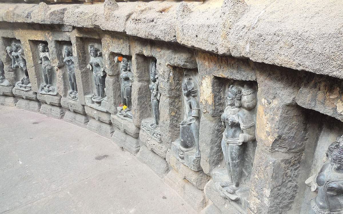 அறுபத்து நான்கு யோகினிகள்