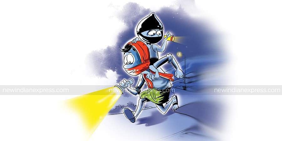 வீட்டின் பூட்டை உடைத்து 17 பவுன் தங்க நகைகள் திருட்டு