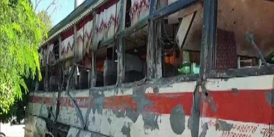 பாகிஸ்தான் பேருந்து விபத்தில் 20 பேர் பலி