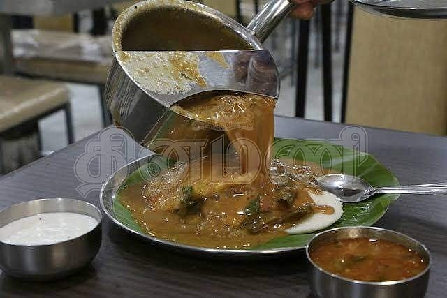 சென்னையில் சாப்பிடத் தூண்டும் சாம்பார் இட்லி