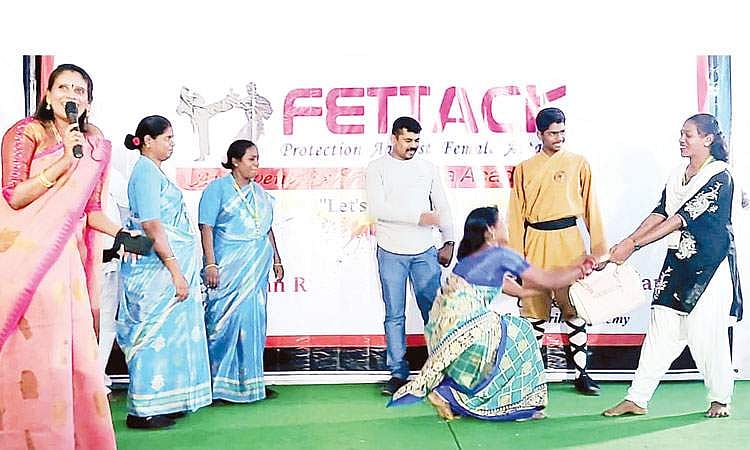 தற்காப்பு பயிற்சி!