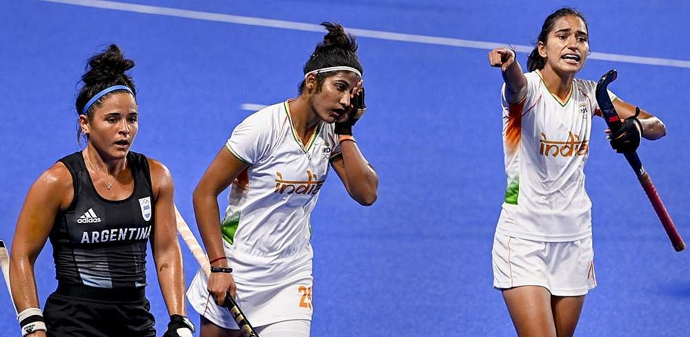 ஒலிம்பிக்ஸ் ஹாக்கி: அரையிறுதியில் இந்திய மகளிர் அணி எப்படி விளையாடியது?