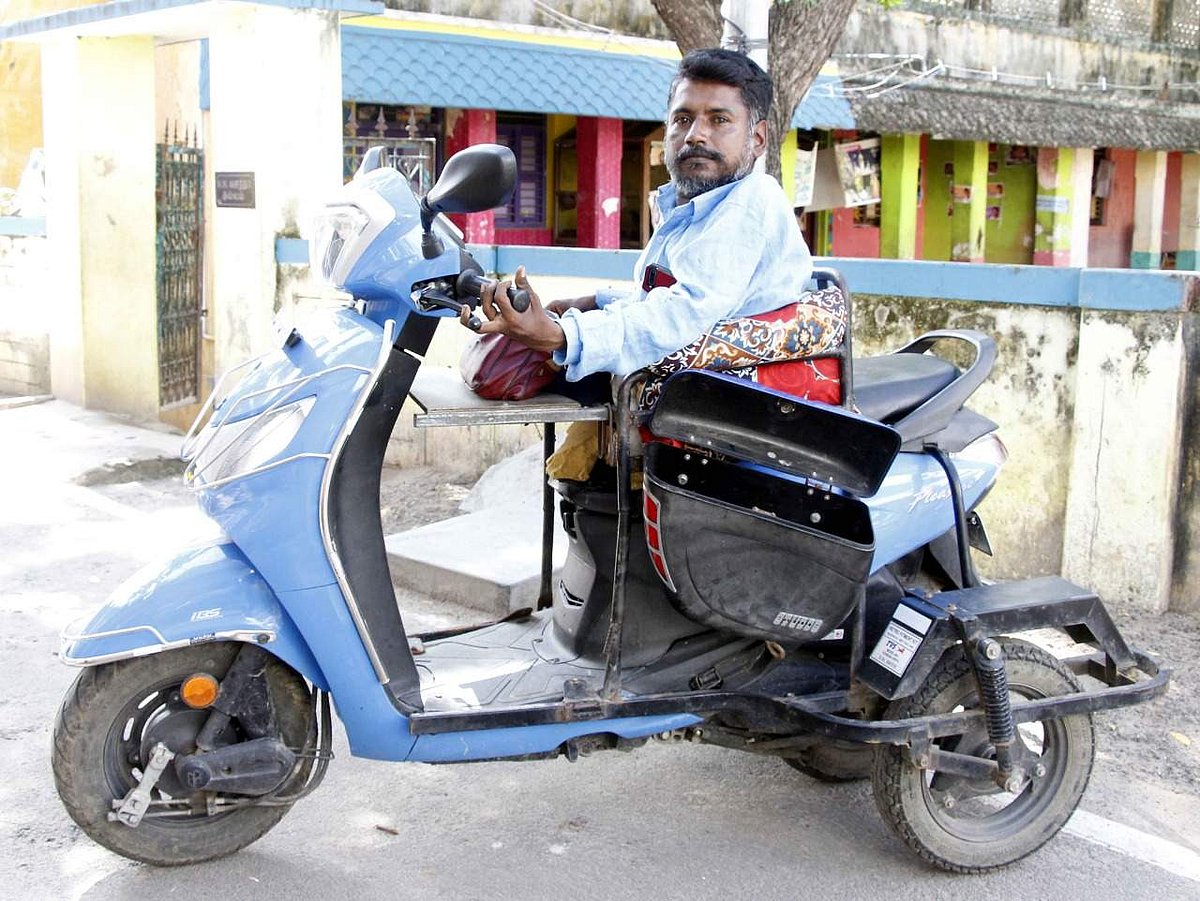 'உயர்ந்து காட்டுவோம்' - மக்கள் சேவையில் உள்ளாட்சிப் பிரதிநிதி