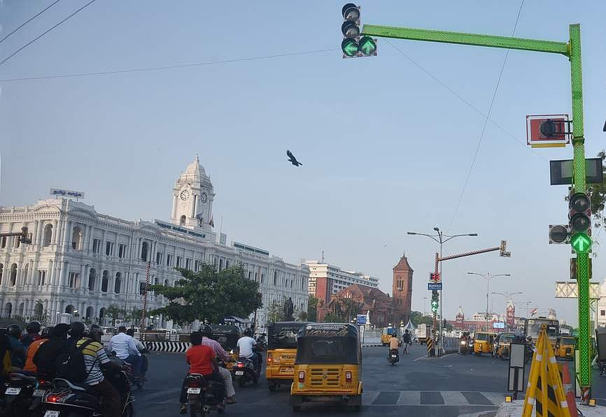 சென்னை சிக்னல்களில் ‘மெல்லிசை‘