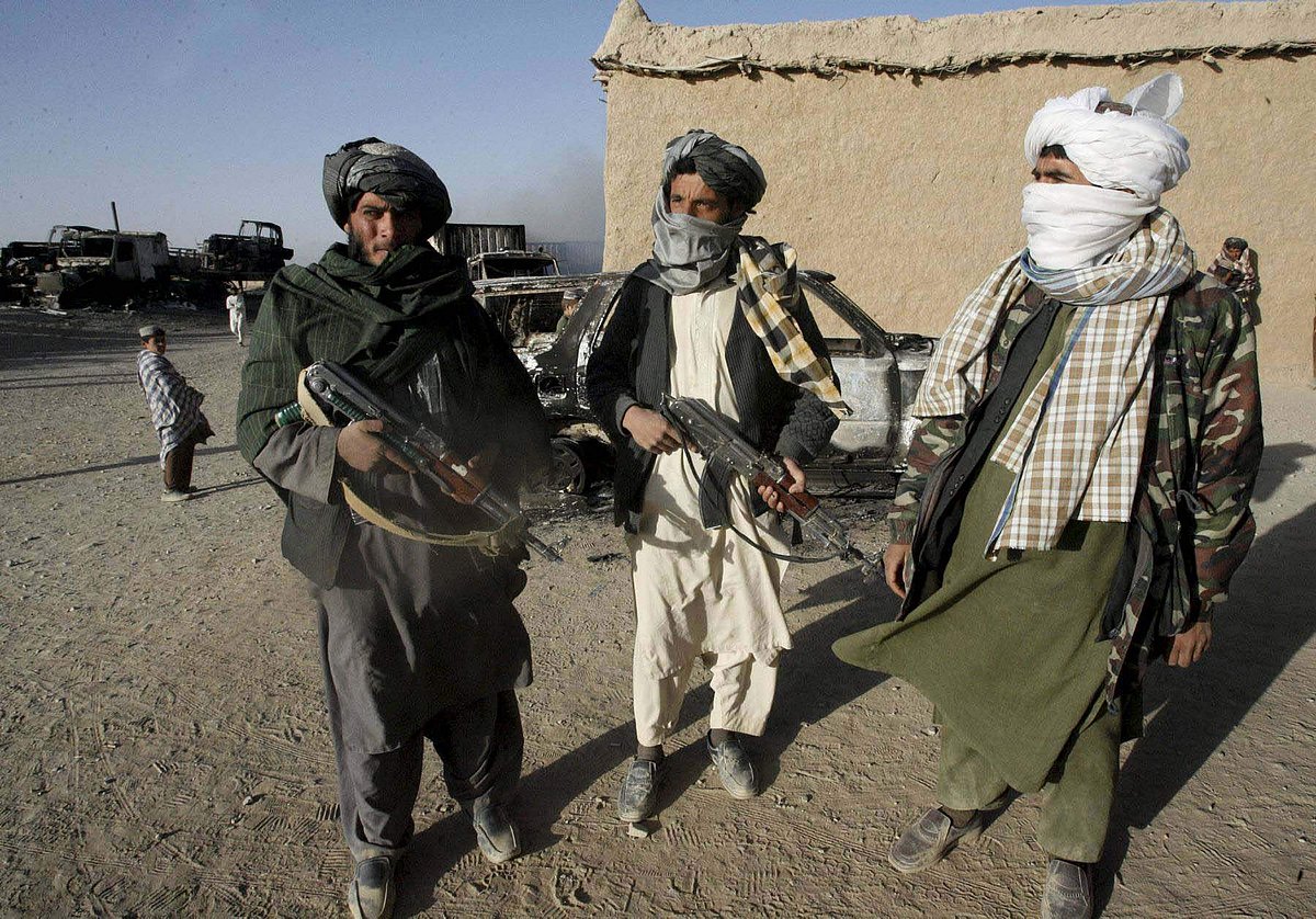 பள்ளிகளில் 13 வயது, அதற்கு மேற்பட்ட, பூப்படைந்த மாணவிகளைத் தேடும் தலிபான்கள்