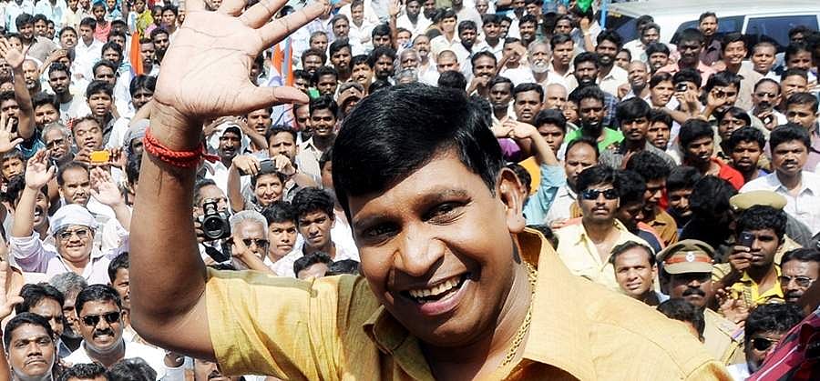 வடிவேலு பிறந்த நாள்: தமிழர்கள் உள்ளங்கையில் வைத்துத் தாங்கும் கைப்புள்ள!