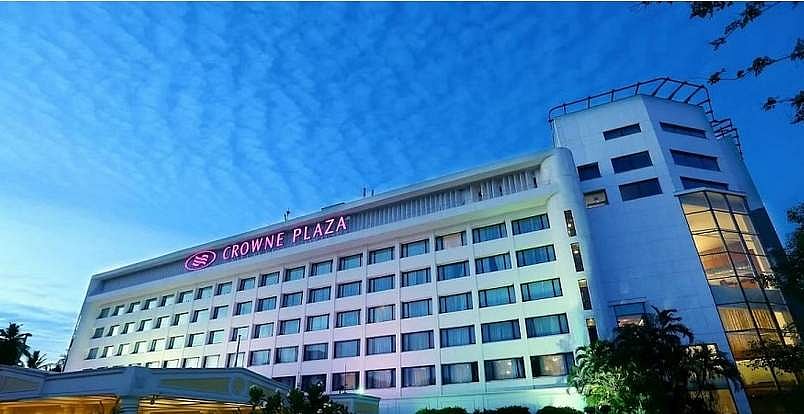 மூடப்படும் கேட்.. கிரீடத்தை இழக்கப்போகிறதா சென்னை?